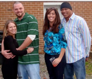 Me, Duane, Sonya, and Sharron. Diss miss the garbage can in the background. 